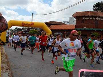 La partida de la carrera, con más de 100 inscriptos