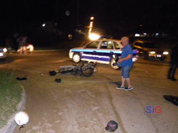 Estado en el que quedó la moto, con su frete destruido