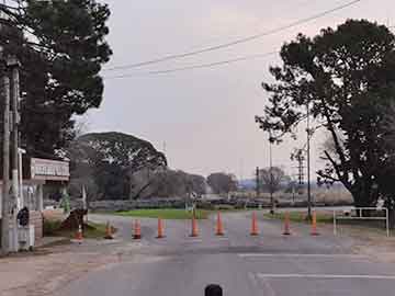 Buscan permitir usar una parte de Villa Gesell hoy cerrada: el camino al Aeropuerto