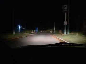 Muchas arterias seguían anoche sin servicio de alumbrado público