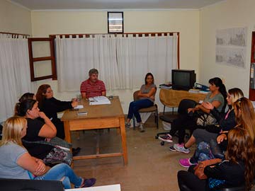 El Presidente del Concejo recibió a un grupo de mujeres