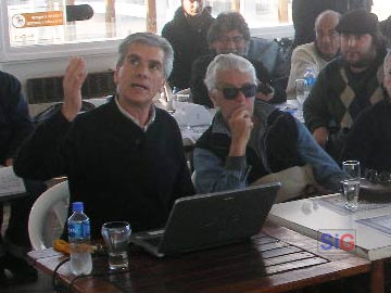 Daniel Beltram y su trabajo en la revisiòn de la Norma 42100 (foto archivo 2011)
