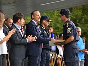 El ministro Berni presentó oficialmente a los nuevos Jefes policiales
