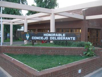 El Concejo por unanimidad le pide a Erneta que publique los decretos