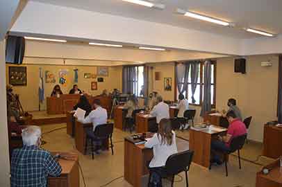 Por el duelo del futbolista, desde la Presidencia de la Comision suspendieron la reunión 