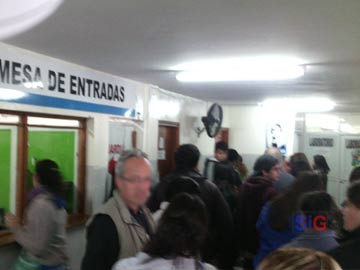 Hospital: la entrea de la libreta es solo un dia, y por números...
