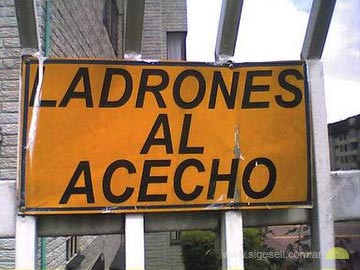 Este cartel está en Capital Federal. Tendremos que advertir también en Gesell?