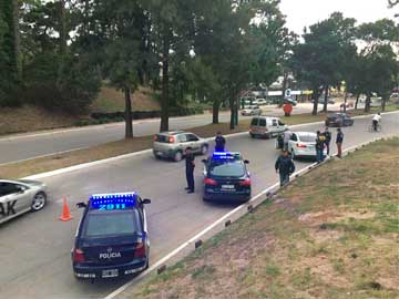 Una imágen del operativo realizado en Boulevard casi Buenos Aires