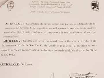 Copia de lo que el Concejo votó sobe tablas. No menciona un centro de Salud