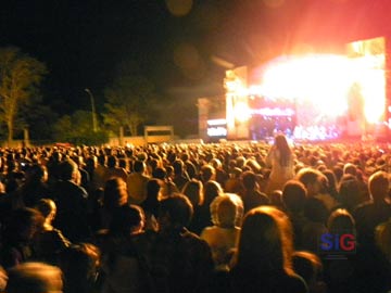 Una multitud participó del recital gratuito organizado por el Gob. Nacional y la Comuna