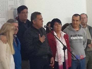Antonio Luna con Luis Baldo  y la lista que lo acompaña