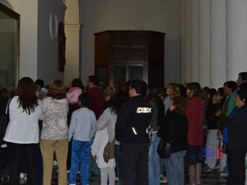Conmoción en la Parroquia dolorense por las lagrimas de la Virgen de los Dolores